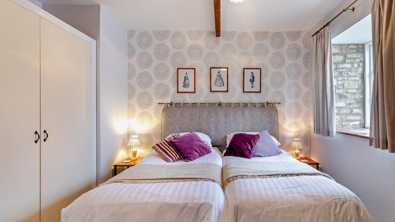 Photo of Bedroom in Rendcomb