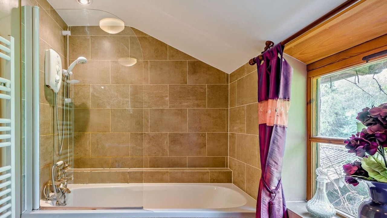 Photo of Bathroom in Lydney