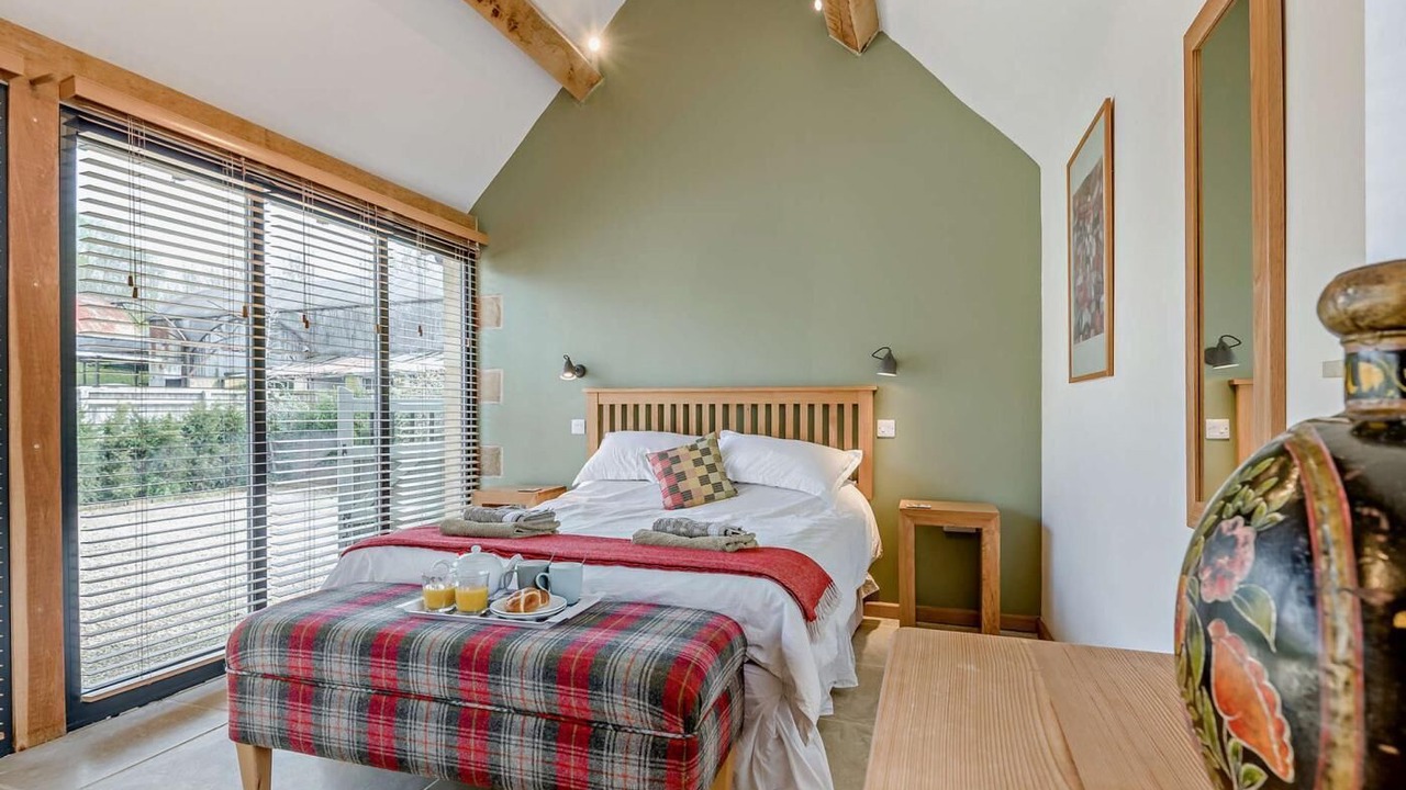Photo of Bedroom in Lechlade