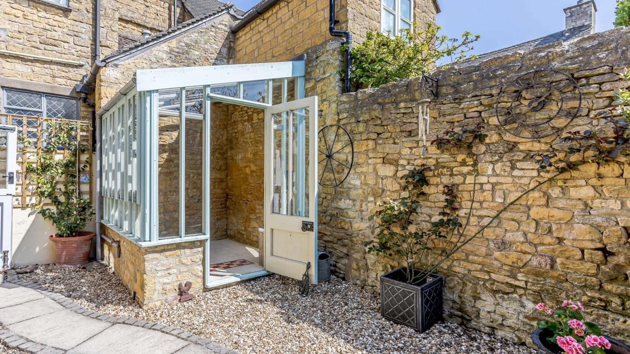 Photo of Outdoor in Bourton