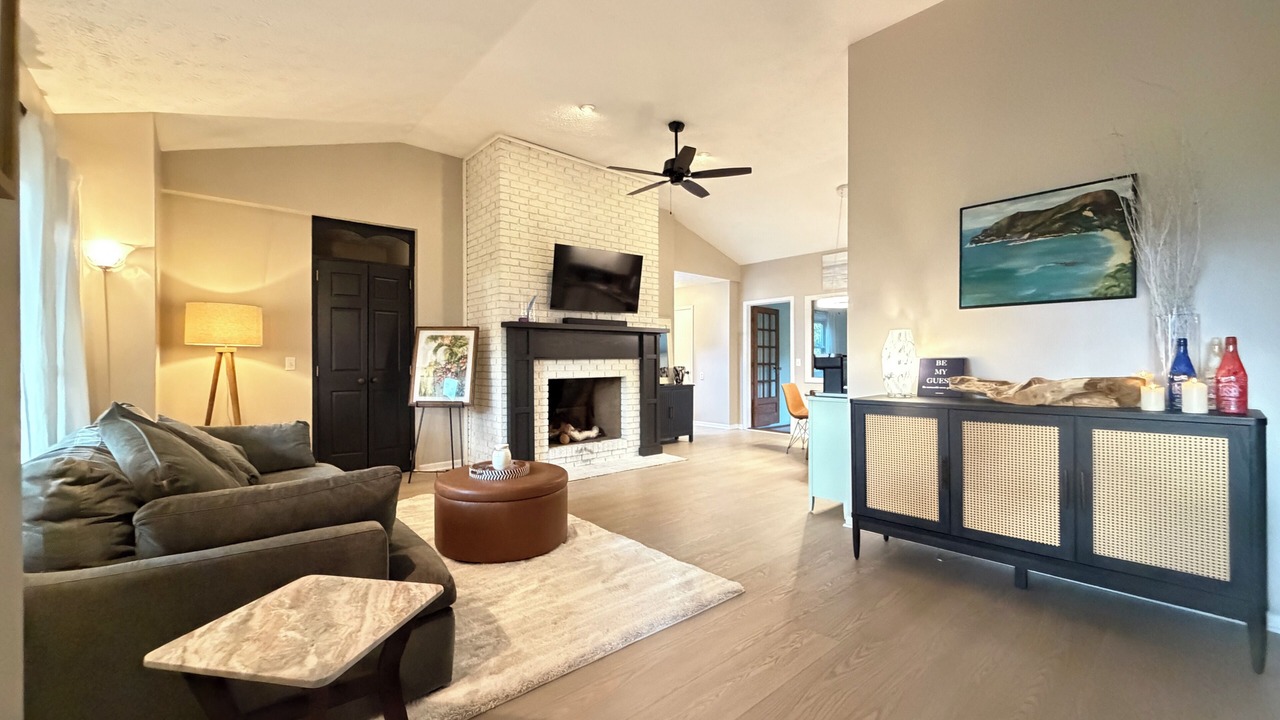 Photo of Livingroom in Whitmore Lake