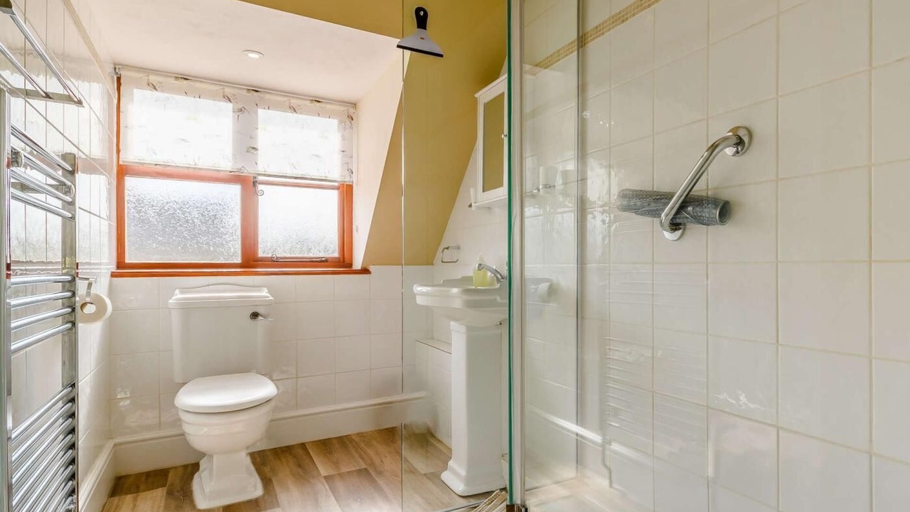 Photo of Bathroom in Bretforton
