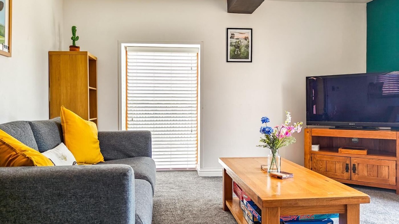 Photo of Livingroom in Eckington