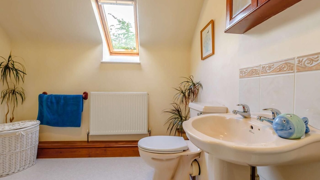 Photo of Bathroom in Daglingworth