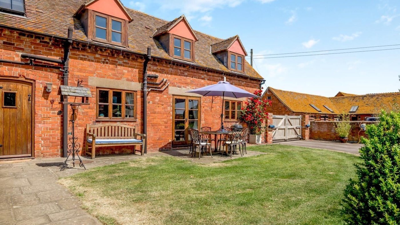 Photo of Outdoor in Tirley
