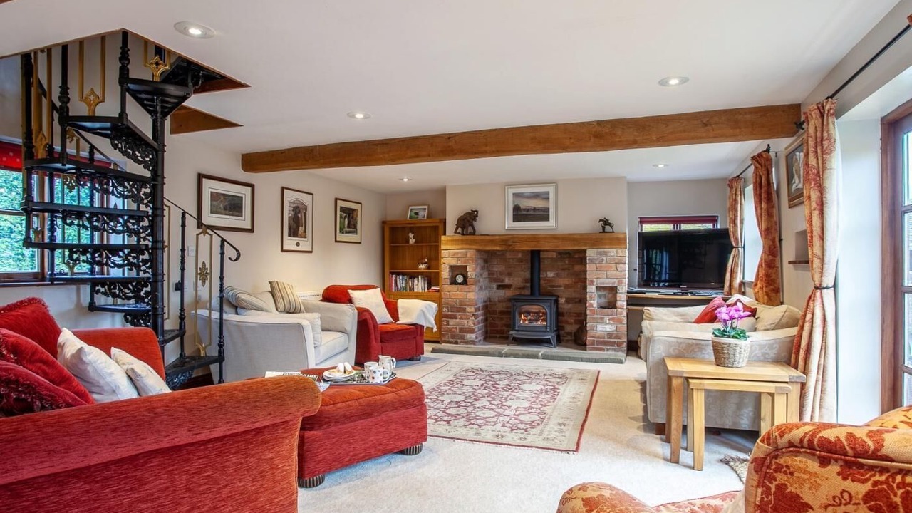 Photo of Livingroom in Tirley