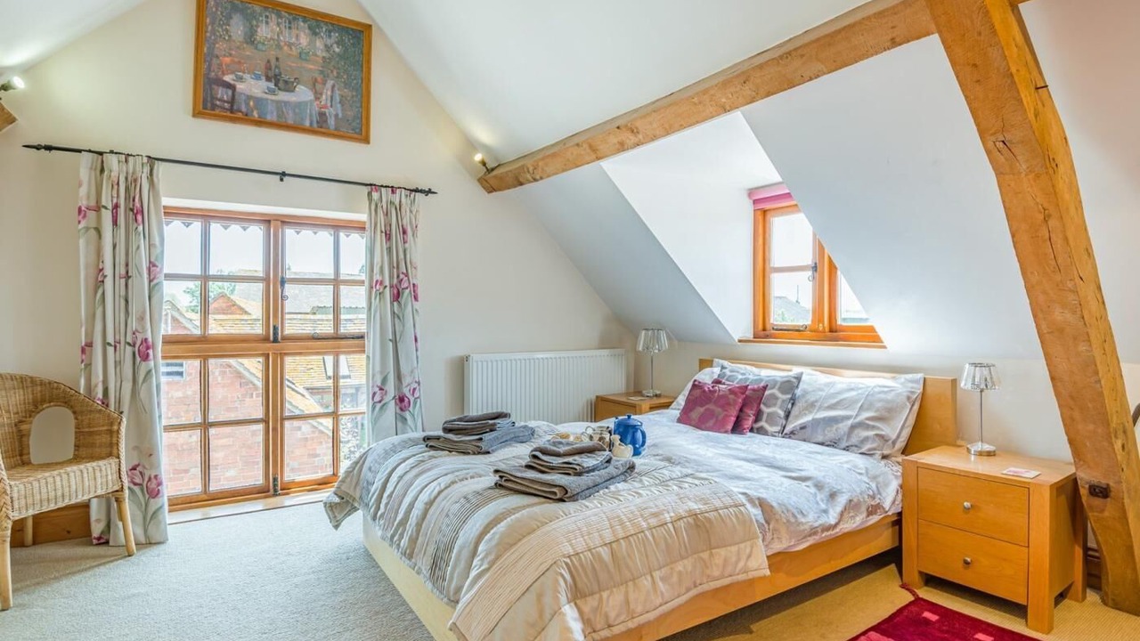 Photo of Bedroom in Tirley
