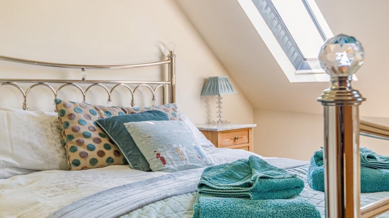 Photo of Bedroom in Tirley