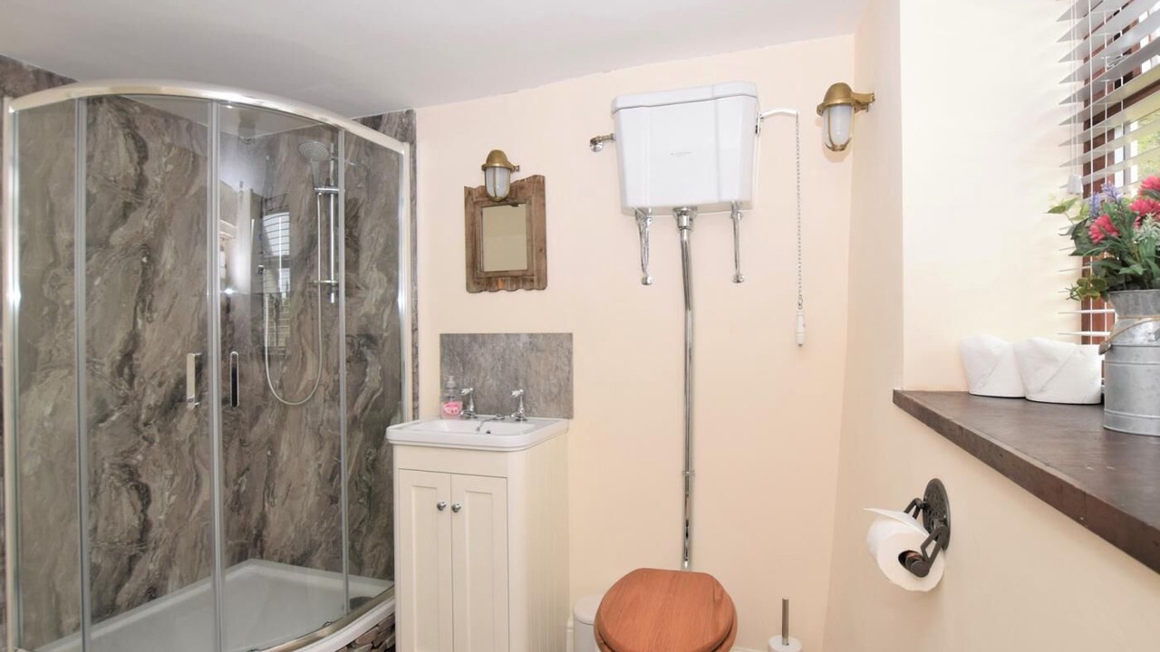 Photo of Bathroom in Lydney