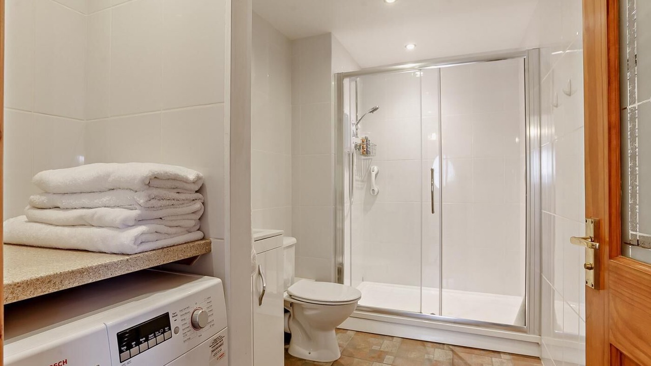 Photo of Bathroom in Lydney
