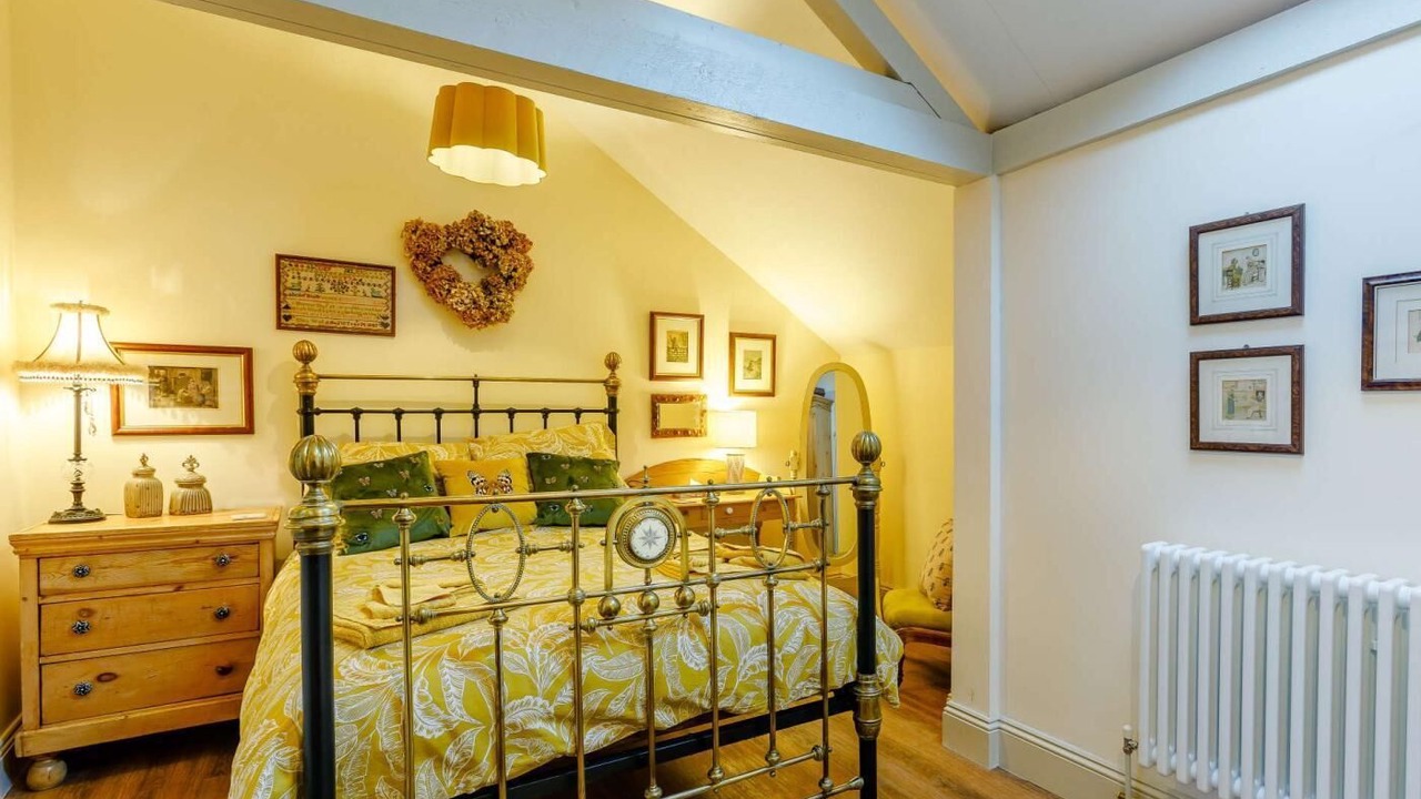 Photo of Bedroom in Birlingham
