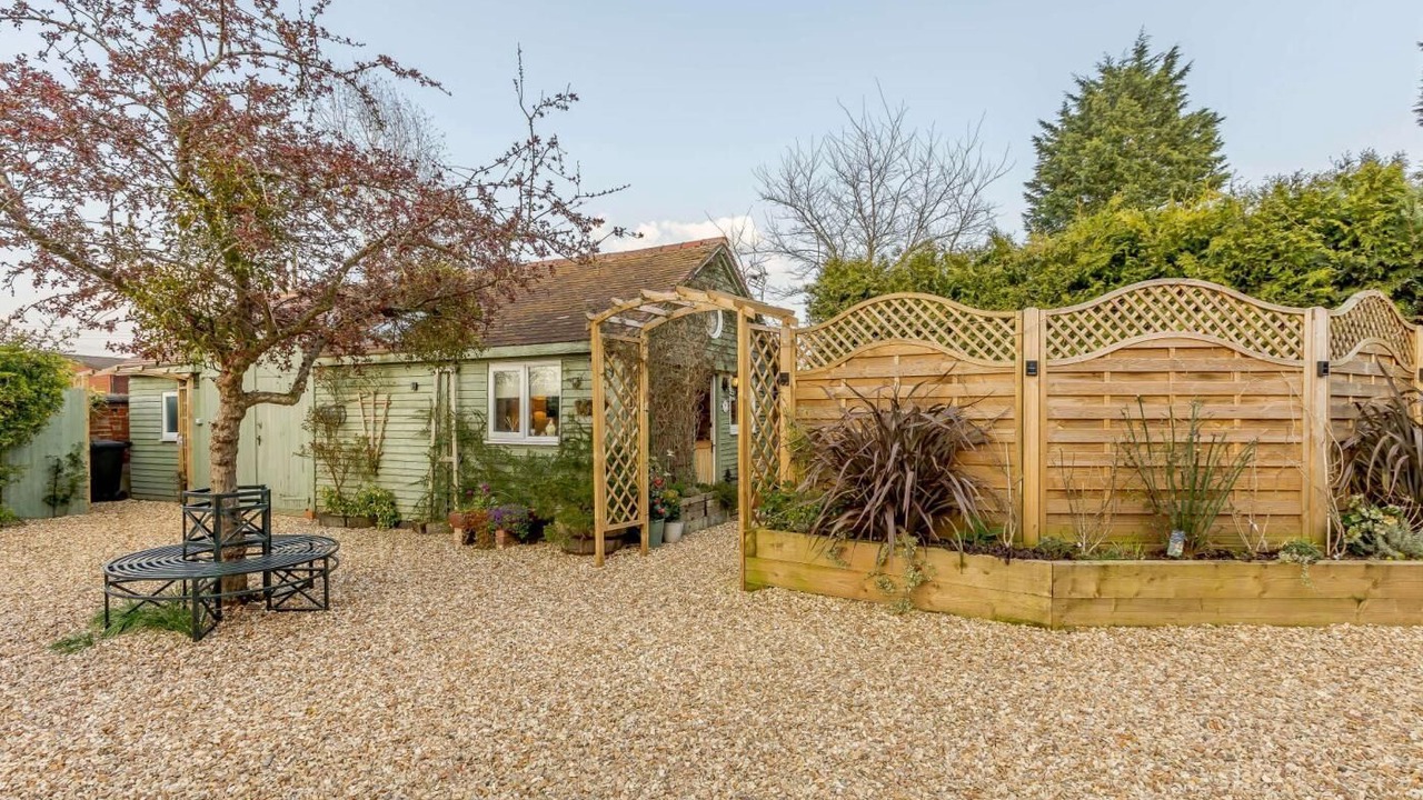Photo of Outdoor in Birlingham