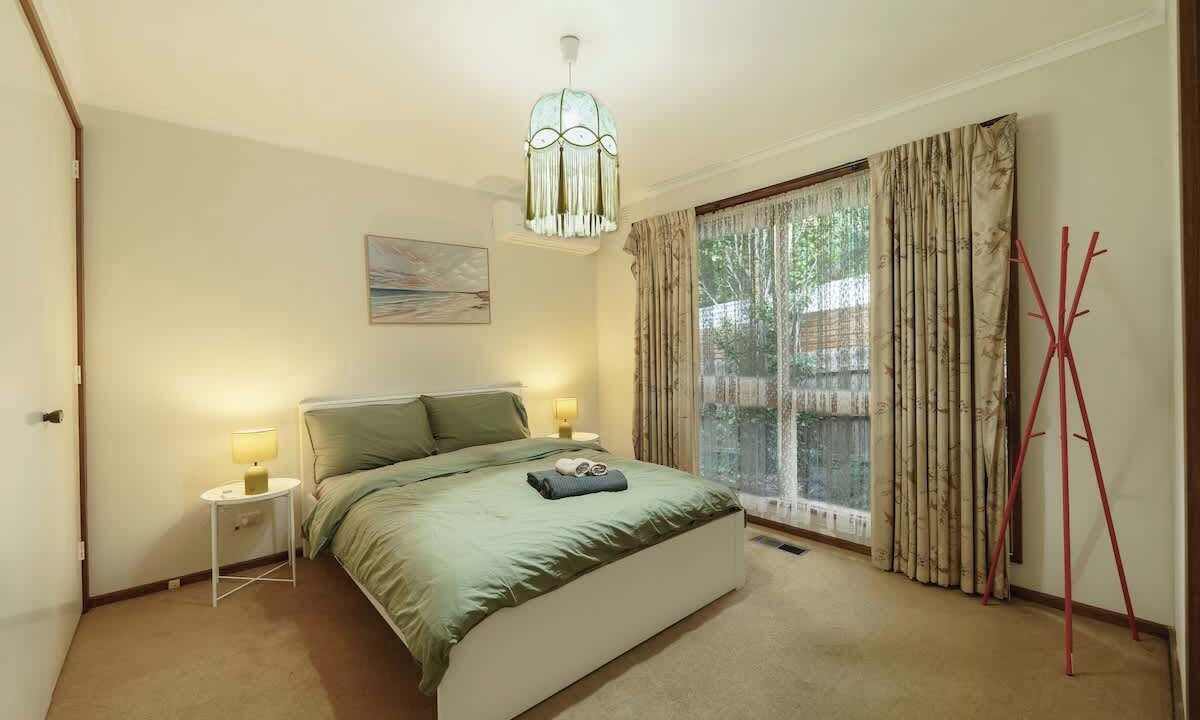 Photo of Bedroom in Surrey Hills