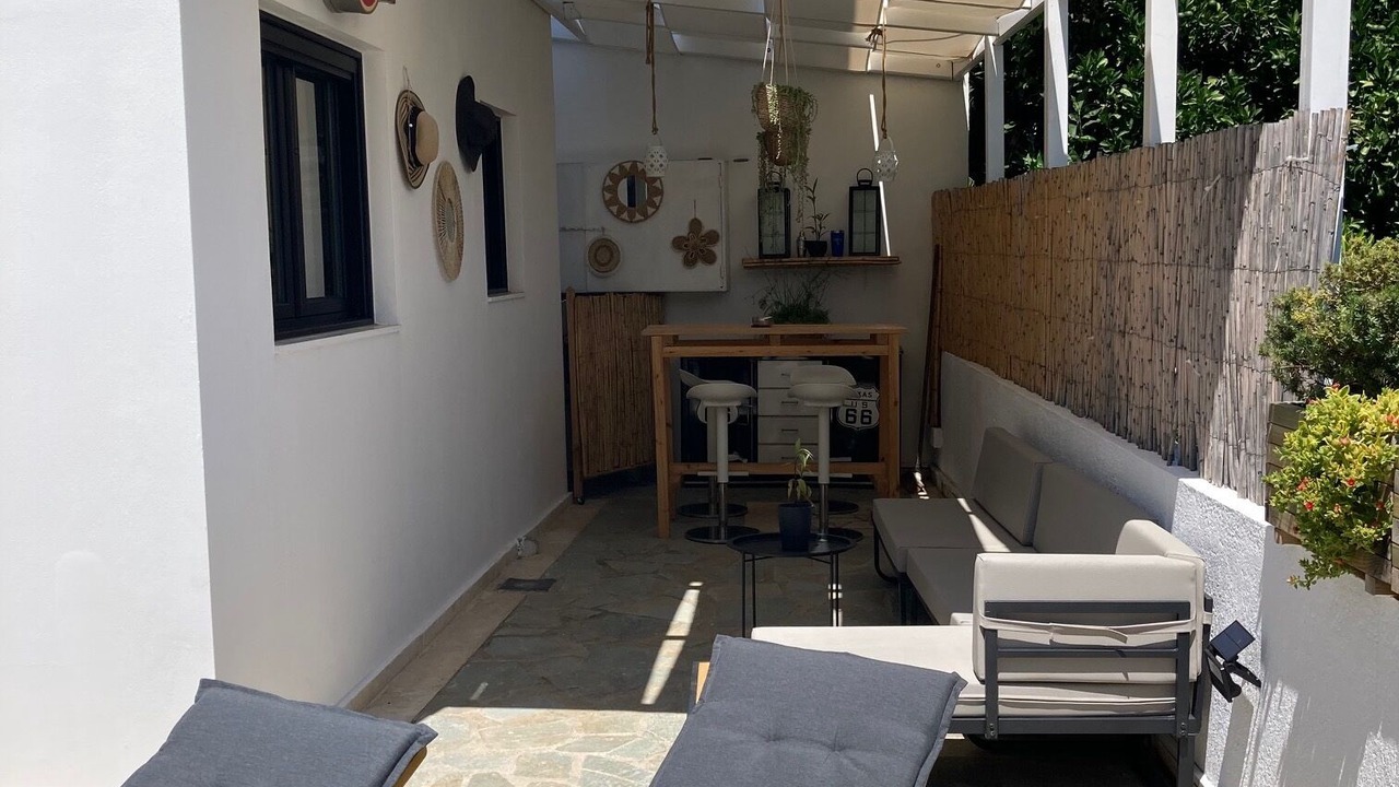 Photo of Patio Balcony in Pefki
