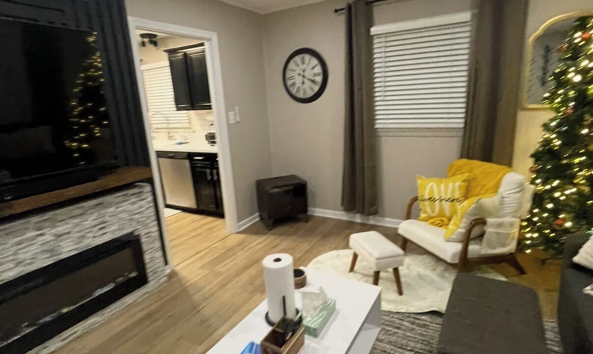 Photo of Livingroom in Midland
