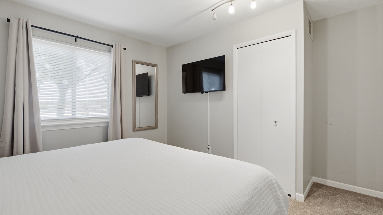 Photo of Bedroom in Lake Orion