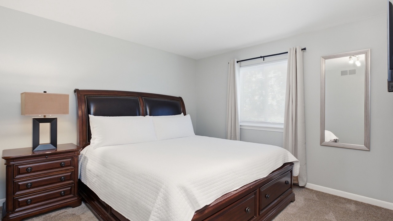 Photo of Bedroom in Lake Orion