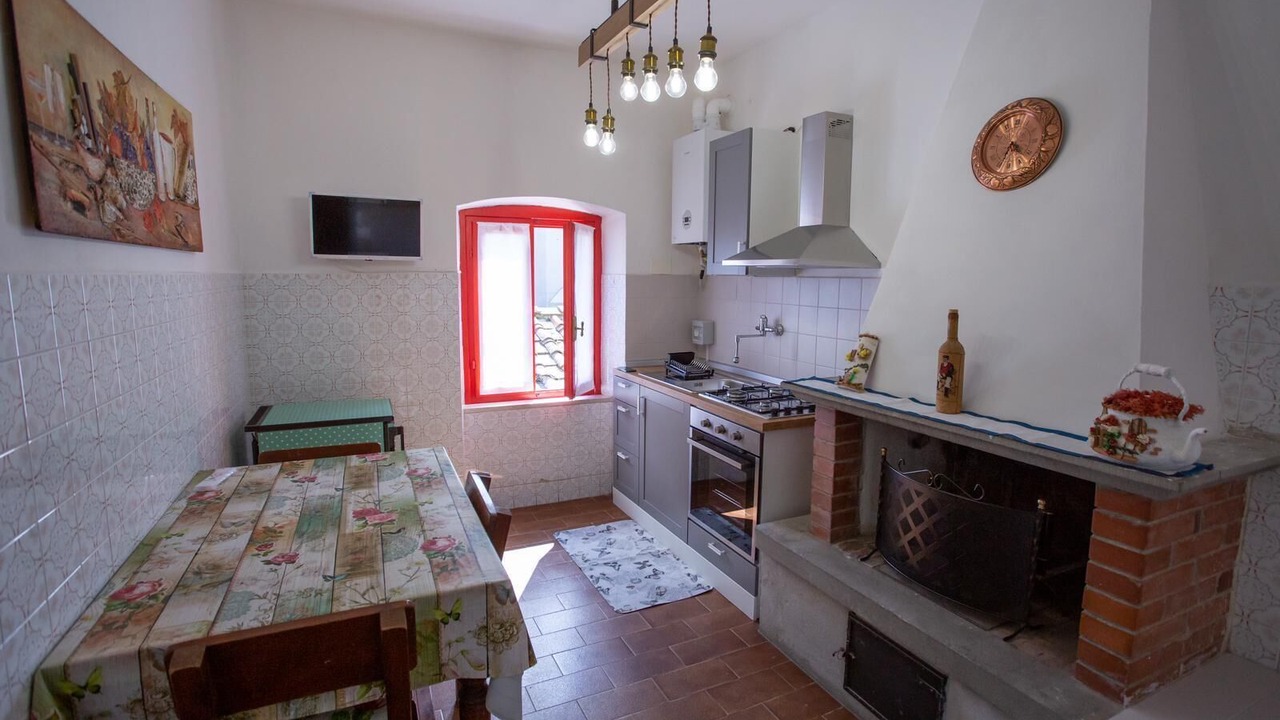 Photo of Kitchen in Chiassa Superiore