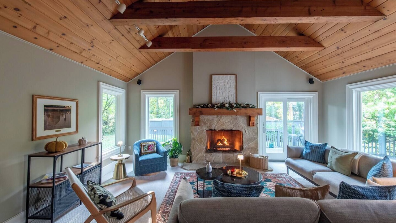 Photo of Livingroom in Ann Arbor