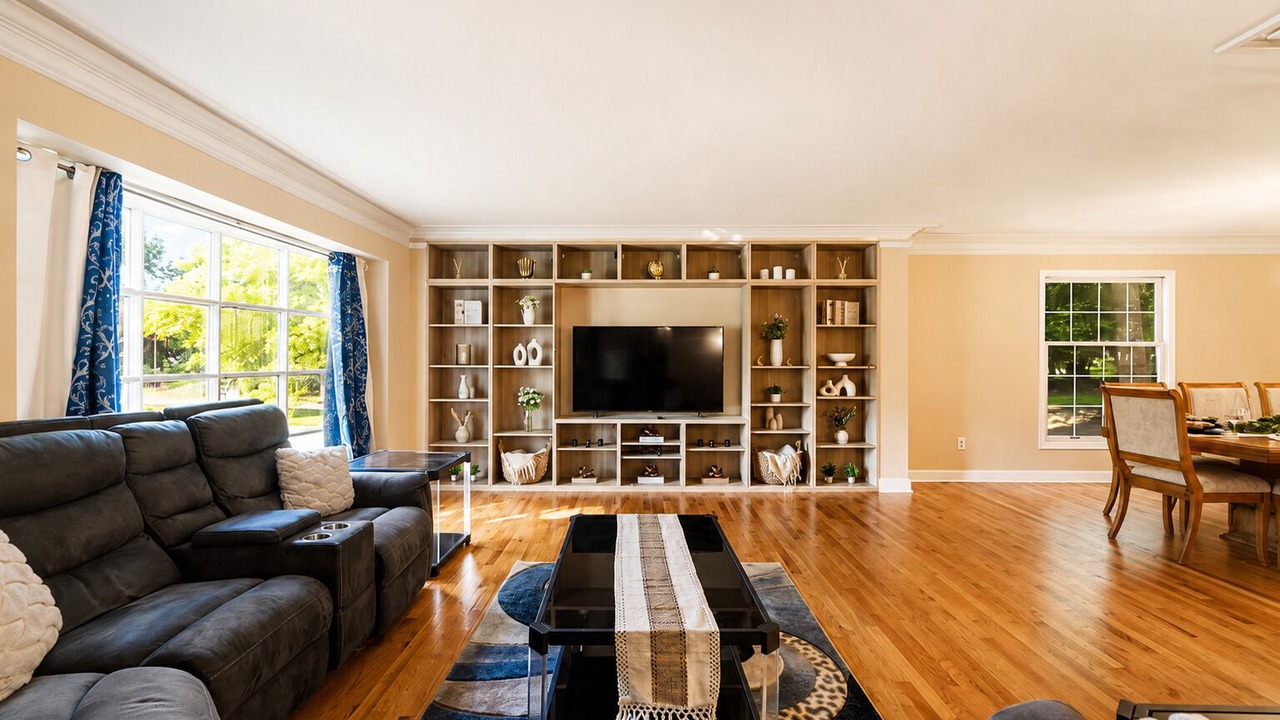 Photo of Livingroom in Farmington Hills