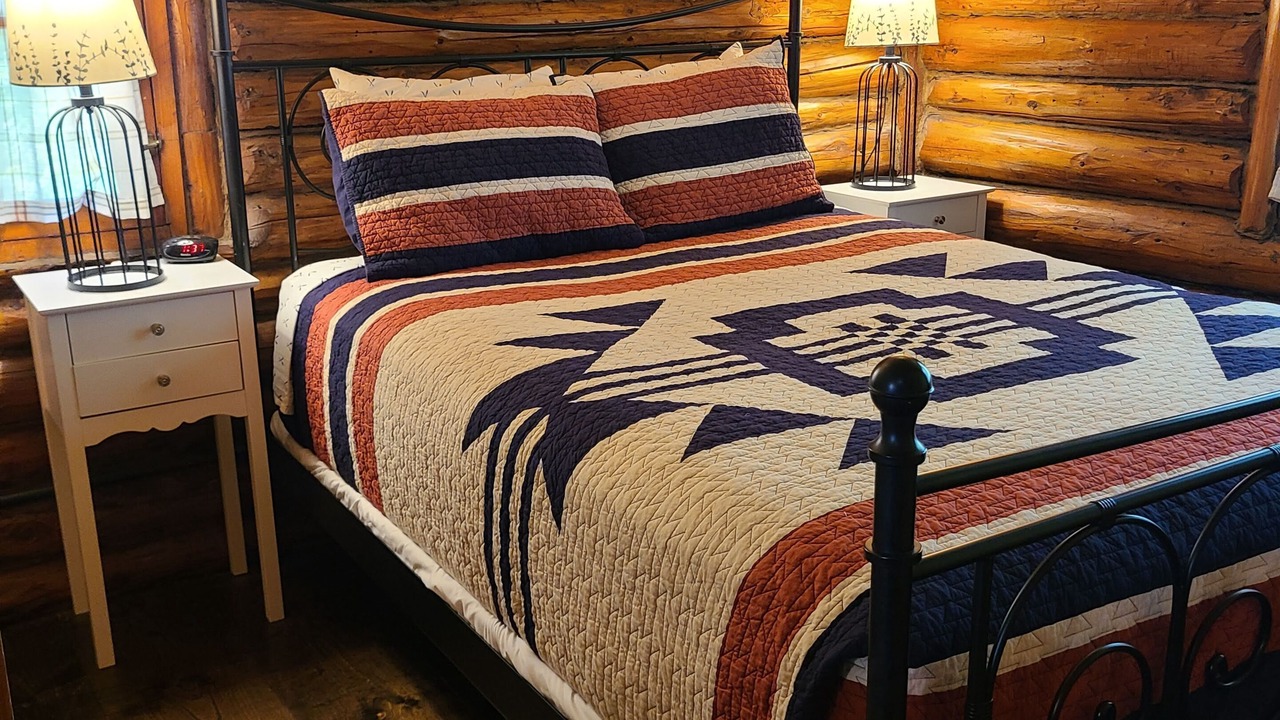 Photo of Bedroom in Gaylord
