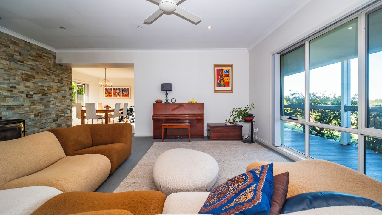 Photo of Livingroom in Yallourn North