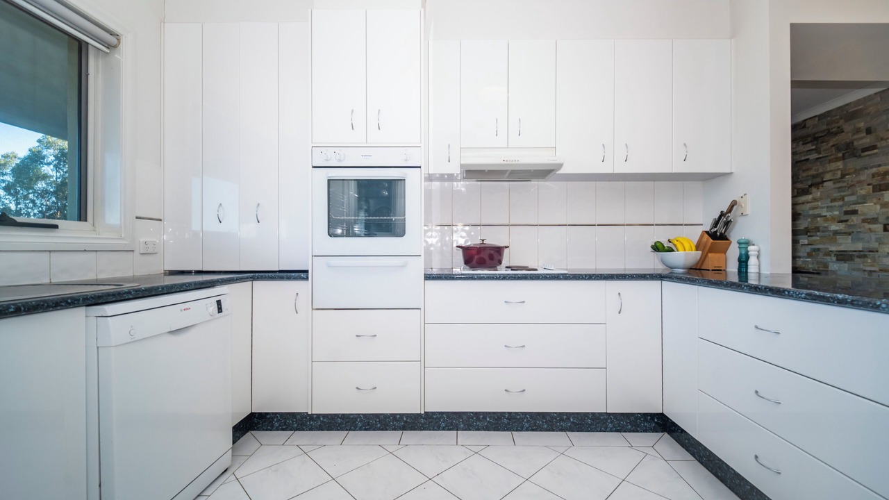 Photo of Kitchen in Yallourn North