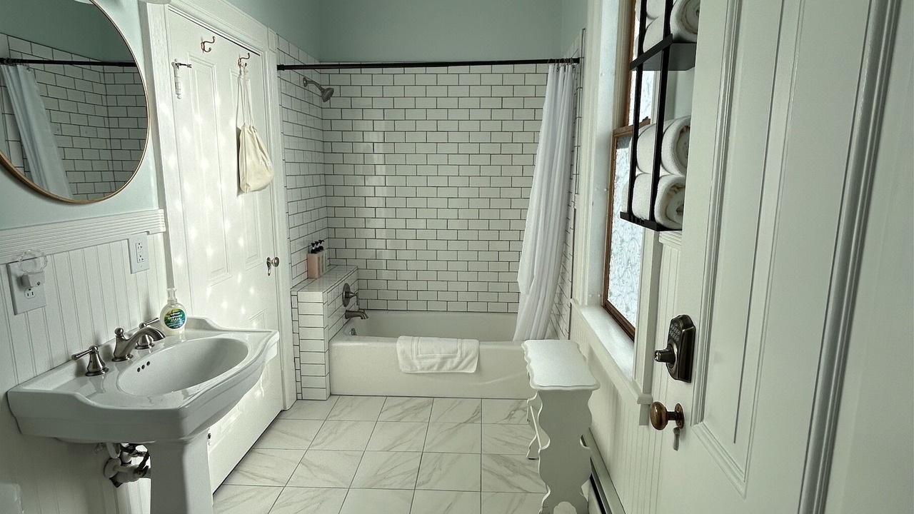 Photo of Bedroom in Calumet