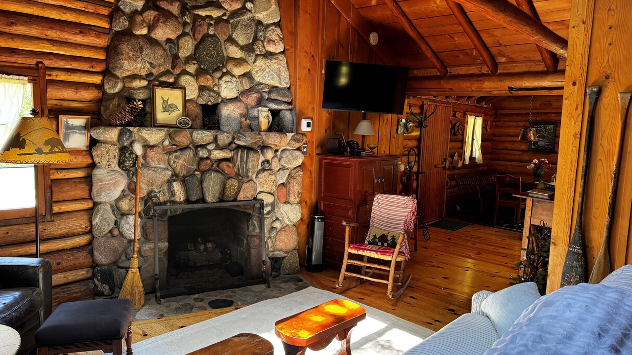 Photo of Livingroom in Forest Beach
