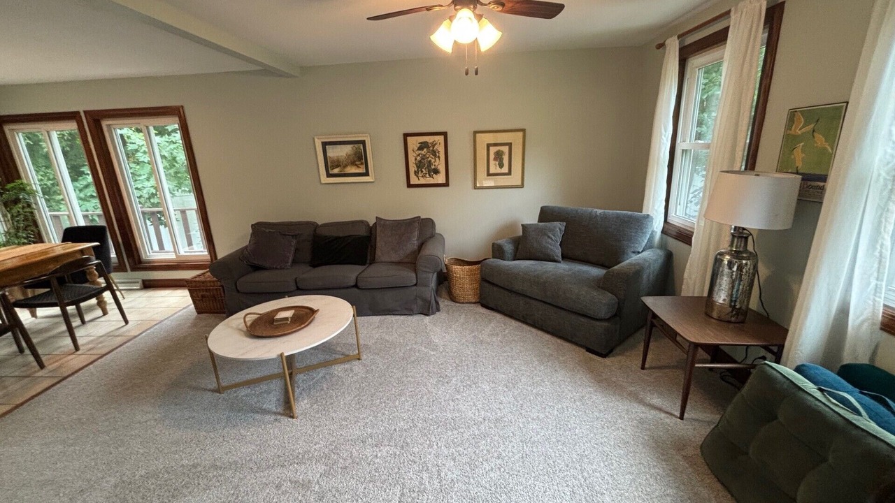 Photo of Livingroom in Town of Pines