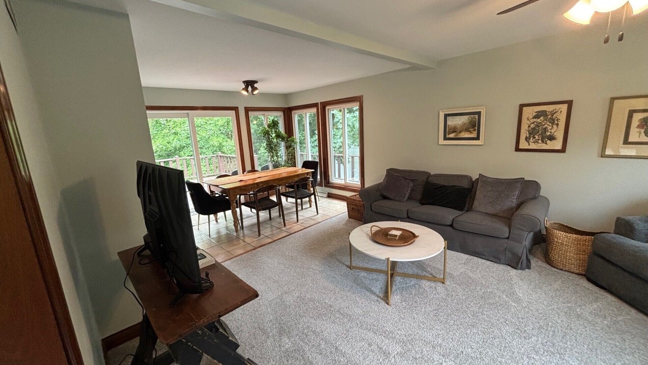 Photo of Livingroom in Town of Pines