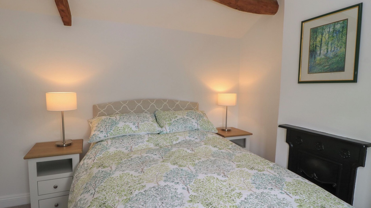 Photo of Bedroom in Ampney Crucis