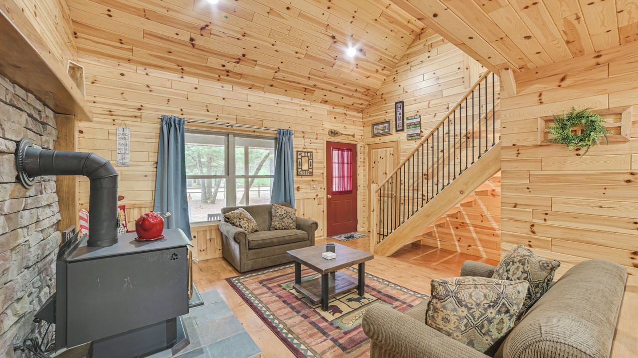 Photo of Bedroom in Tawas City