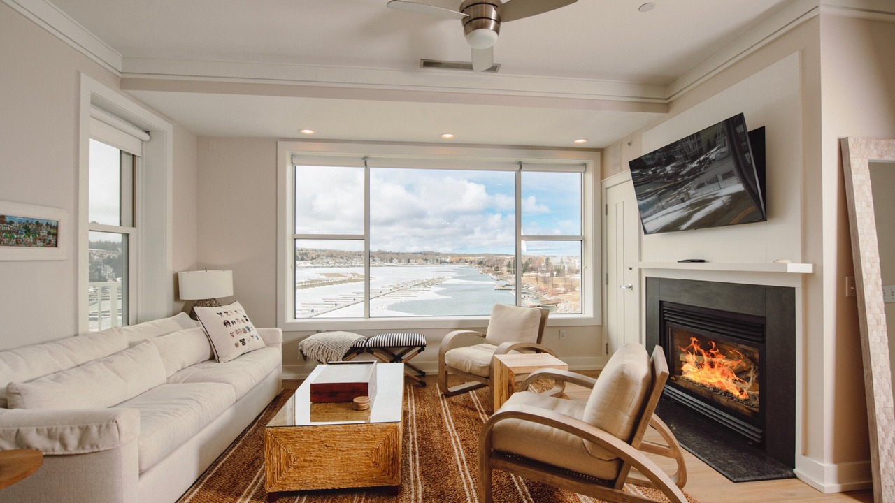 Photo of Livingroom in Bay Harbor