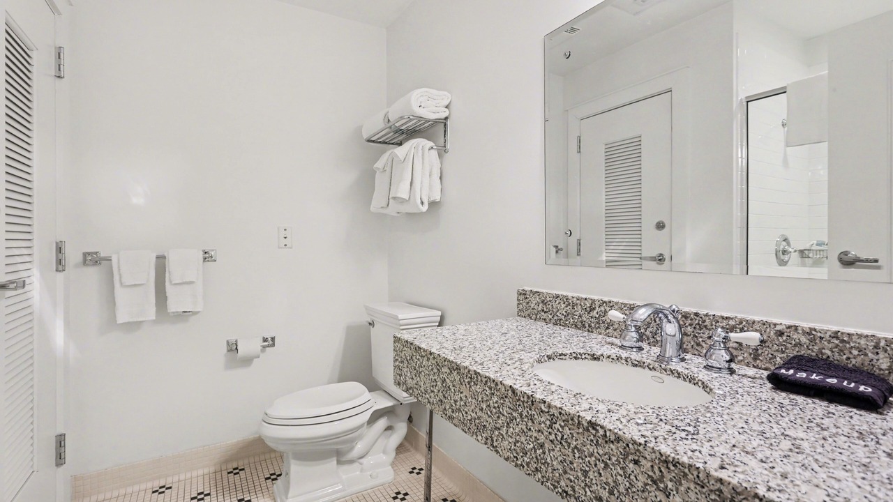 Photo of Bathroom in Bay Harbor