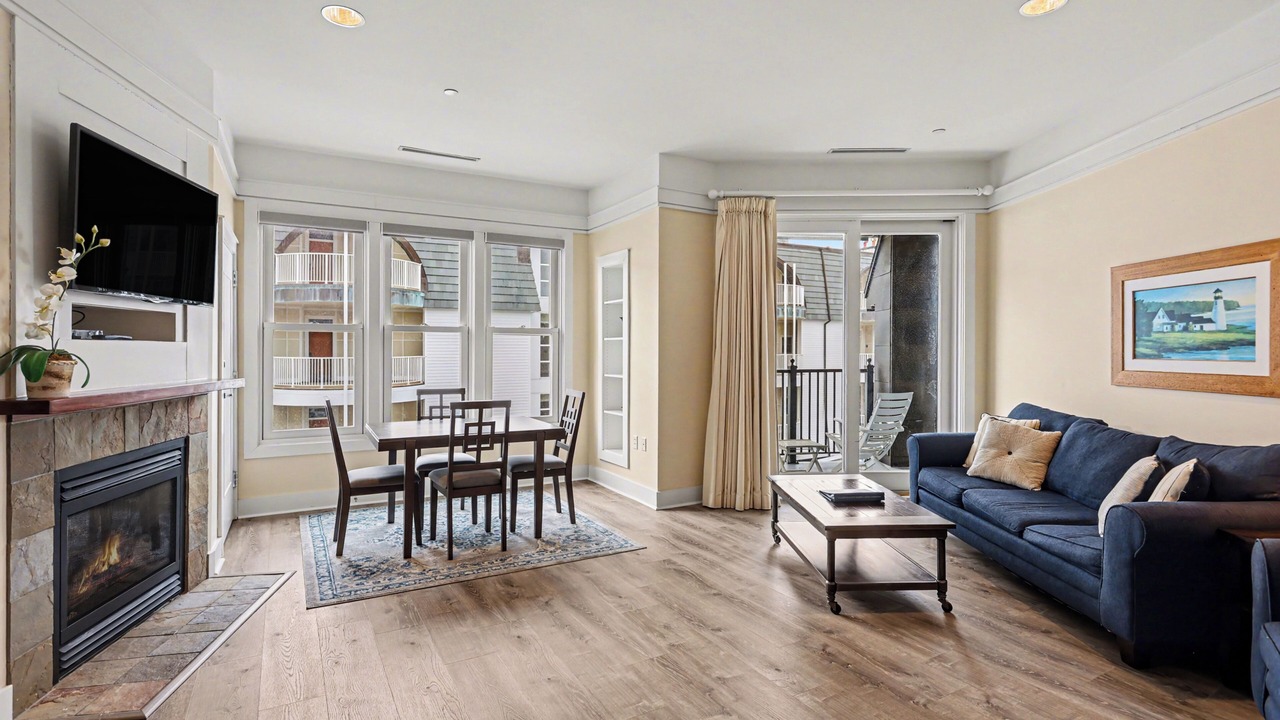 Photo of Livingroom in Bay Harbor