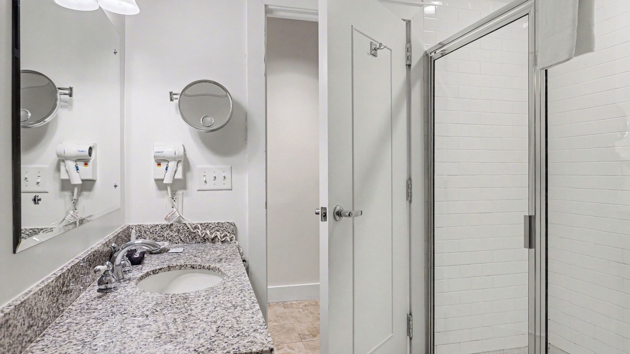 Photo of Bathroom in Bay Harbor