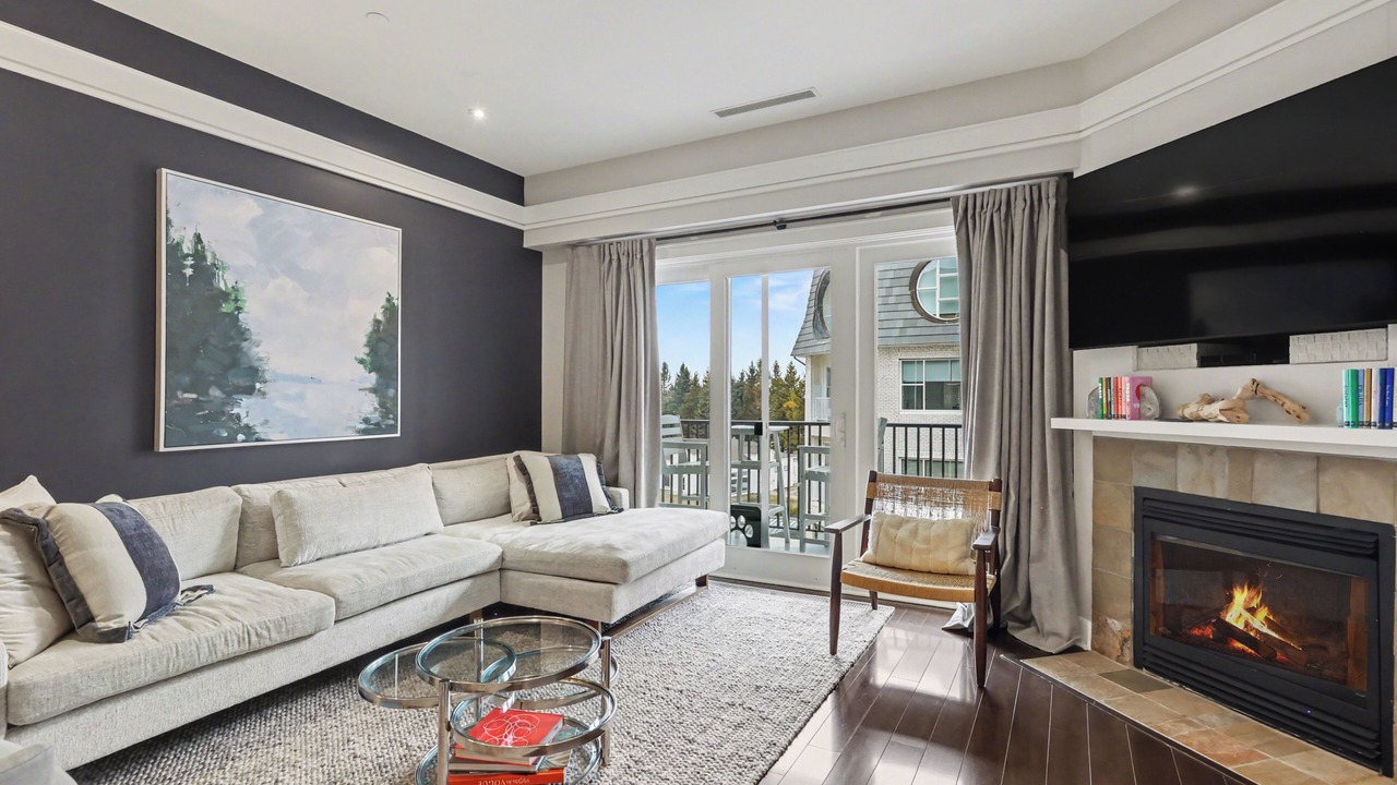 Photo of Livingroom in Bay Harbor