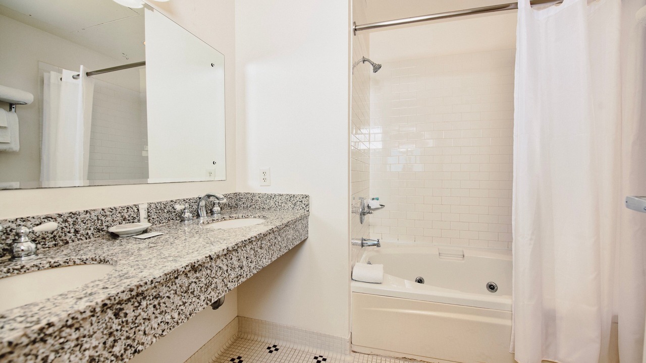 Photo of Bathroom in Bay Harbor