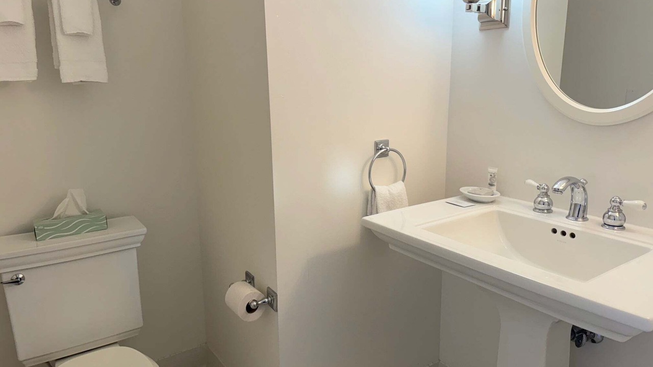Photo of Bathroom in Bay Harbor