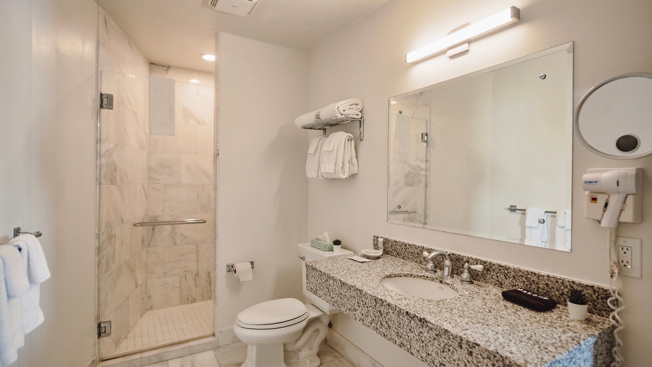 Photo of Bathroom in Bay Harbor