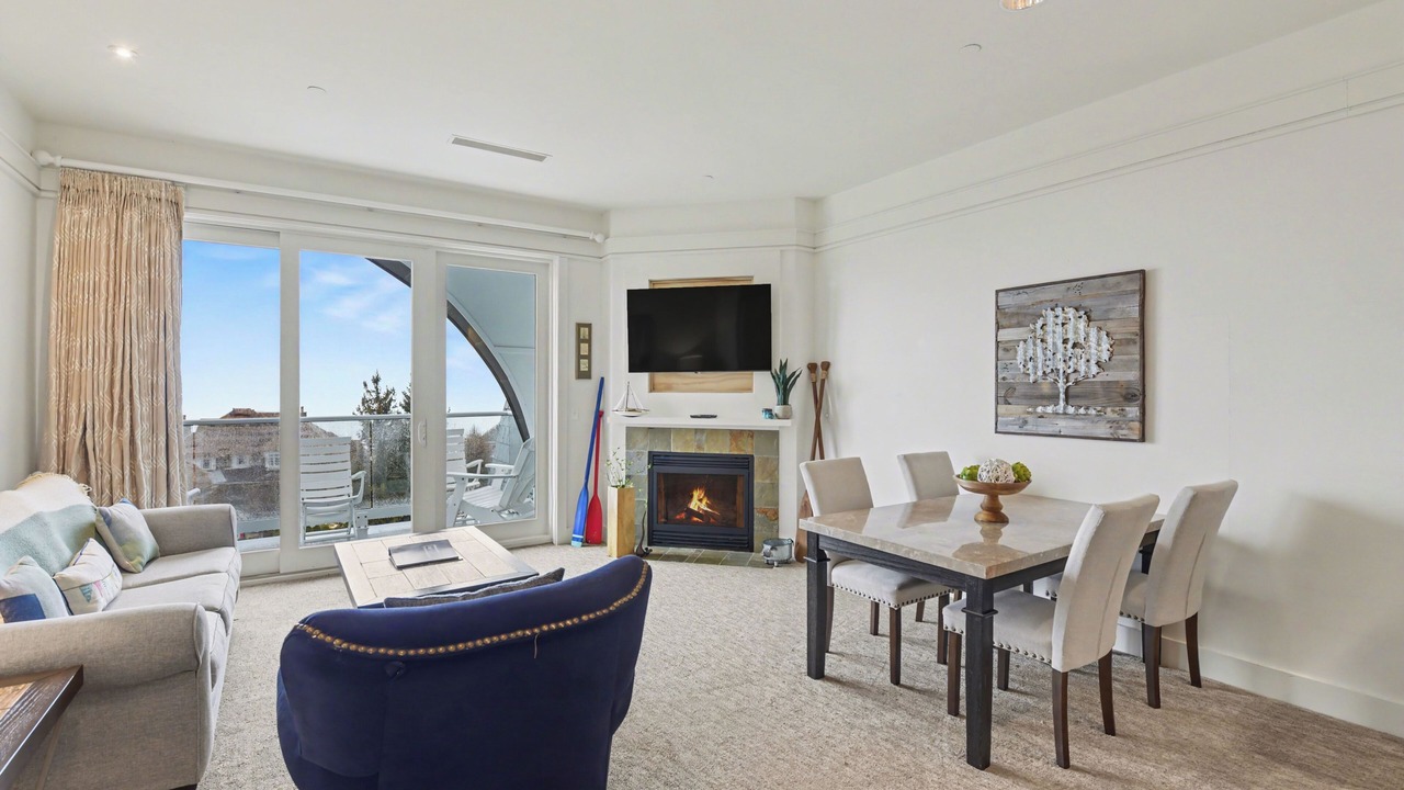 Photo of Livingroom in Bay Harbor