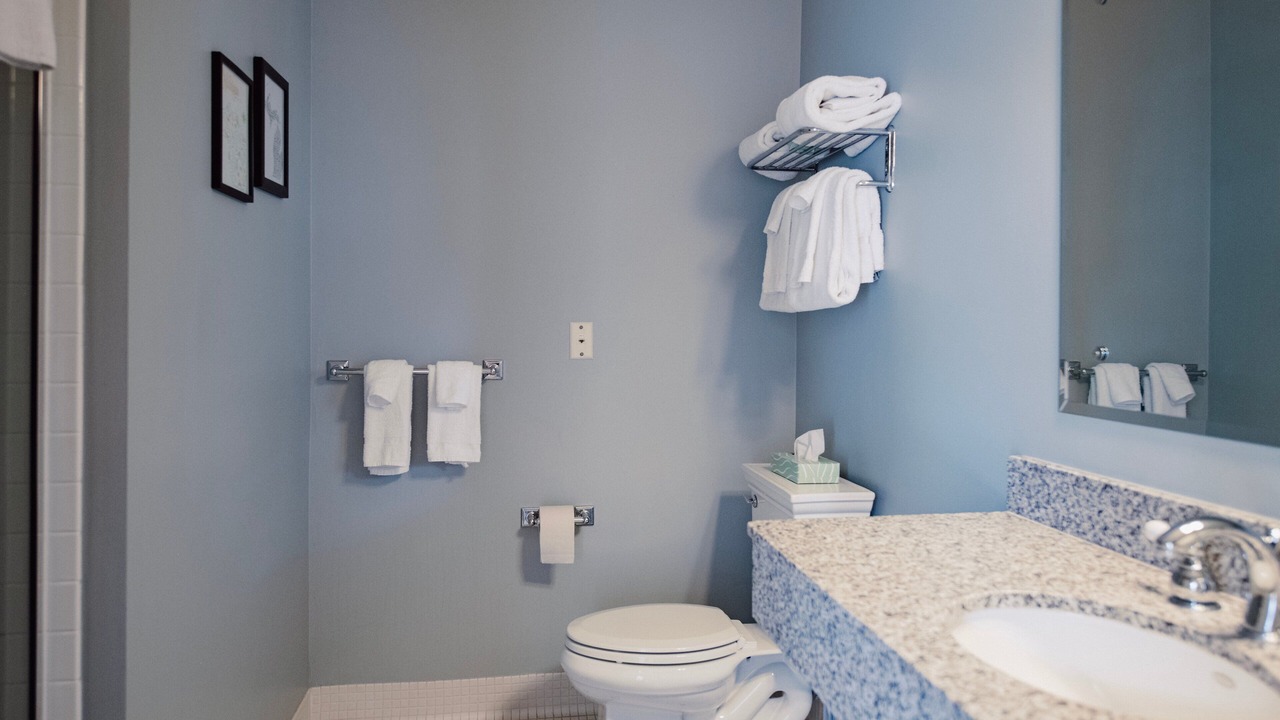 Photo of Bathroom in Bay Harbor
