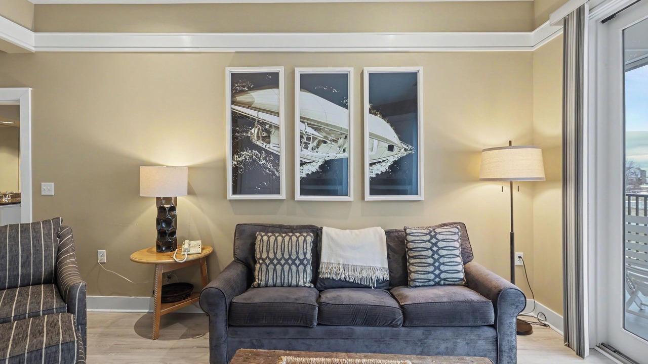 Photo of Livingroom in Bay Harbor