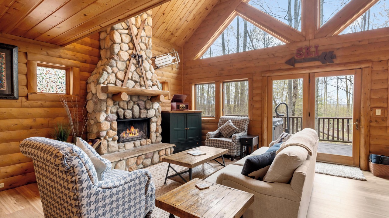 Photo of Livingroom in Boyne City
