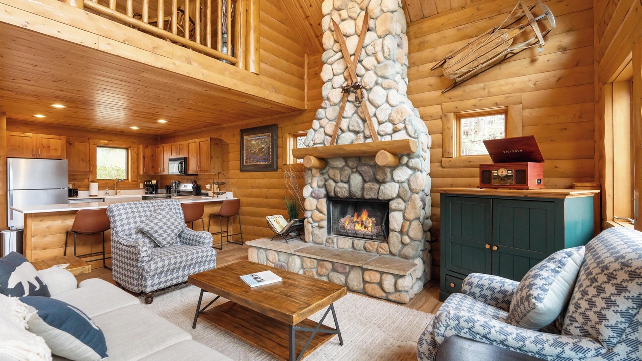 Photo of Livingroom in Boyne City