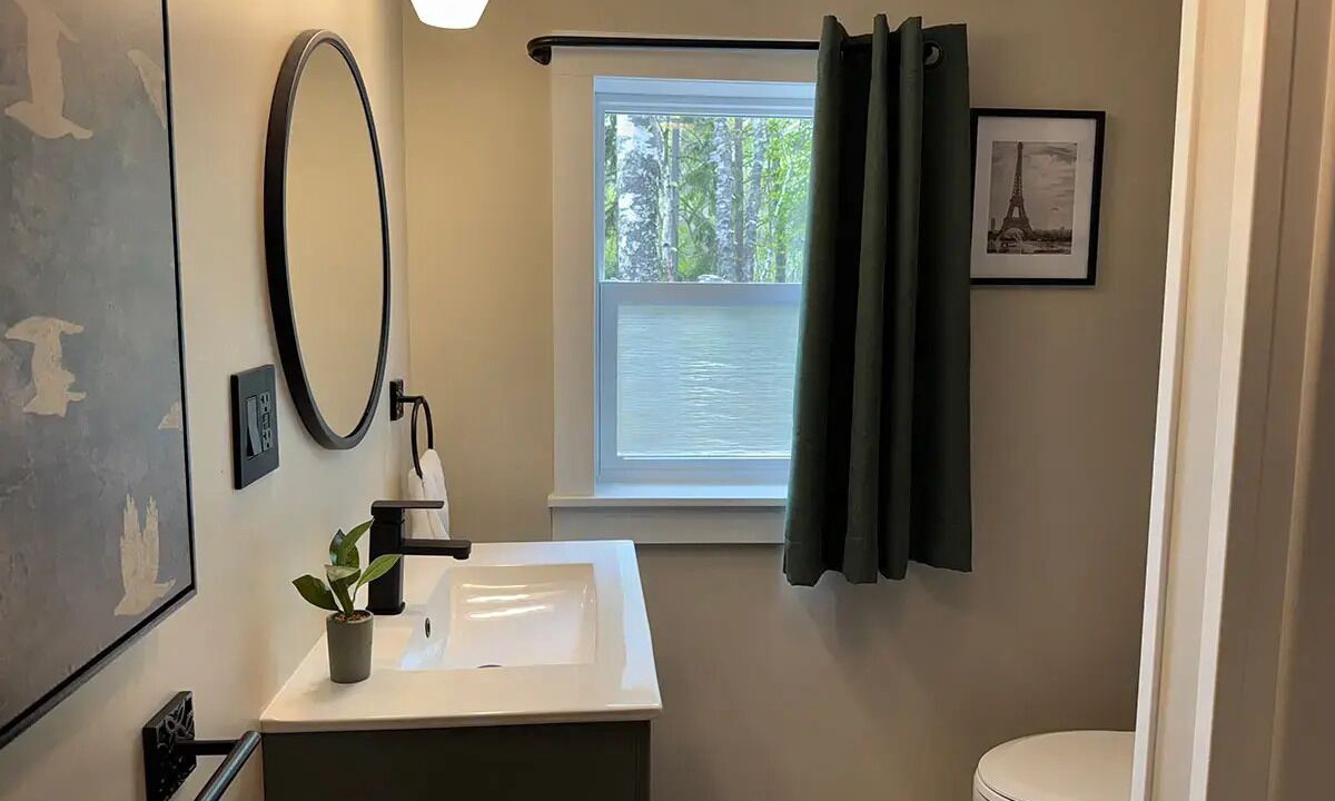 Photo of Bathroom in Ontonagon
