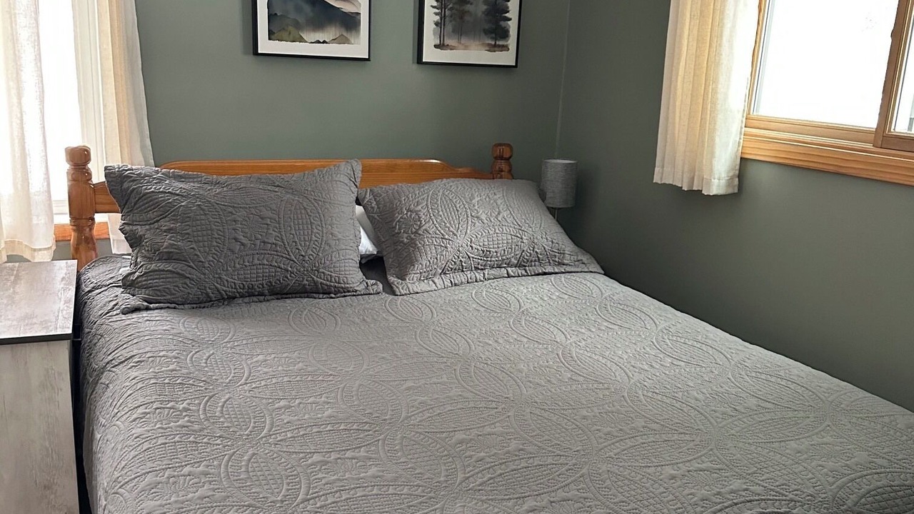 Photo of Bedroom in Ontonagon