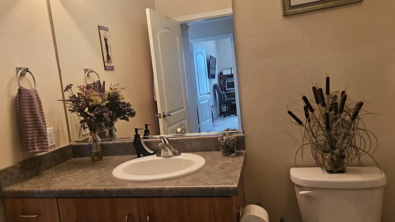 Photo of Bathroom in NoHo Arts District