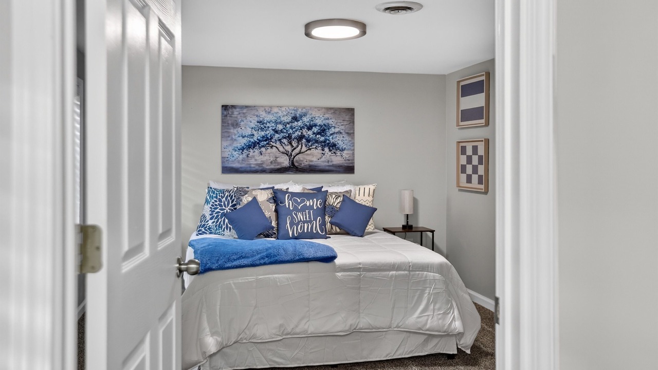 Photo of Bedroom in Bay City